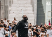 雷速体育-辽宁本钢训练开放日，转会期强势反弹引欢呼，NBA常规赛在即，临场指挥获称赞(本钢吧最新消息韩革)